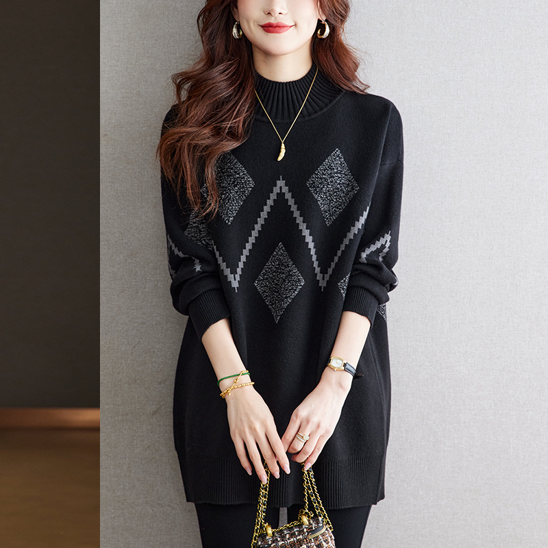 秋冬2025新款大码中长款毛衣女士宽松遮肚子显瘦半高领针织打底衫