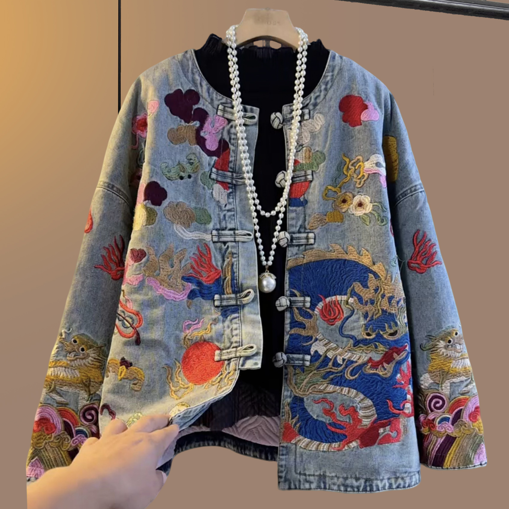 秋冬季大码女装胖妹妹国风盘扣复古新中式刺绣宽松牛仔提花外套