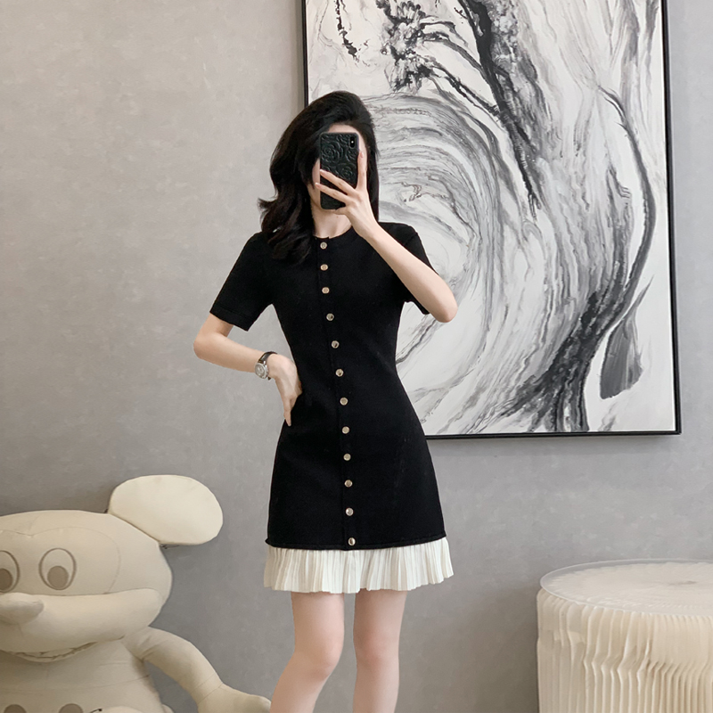 2025早春新品欧货女装撞色重工压褶鱼尾摆修身显瘦短袖针织连衣裙