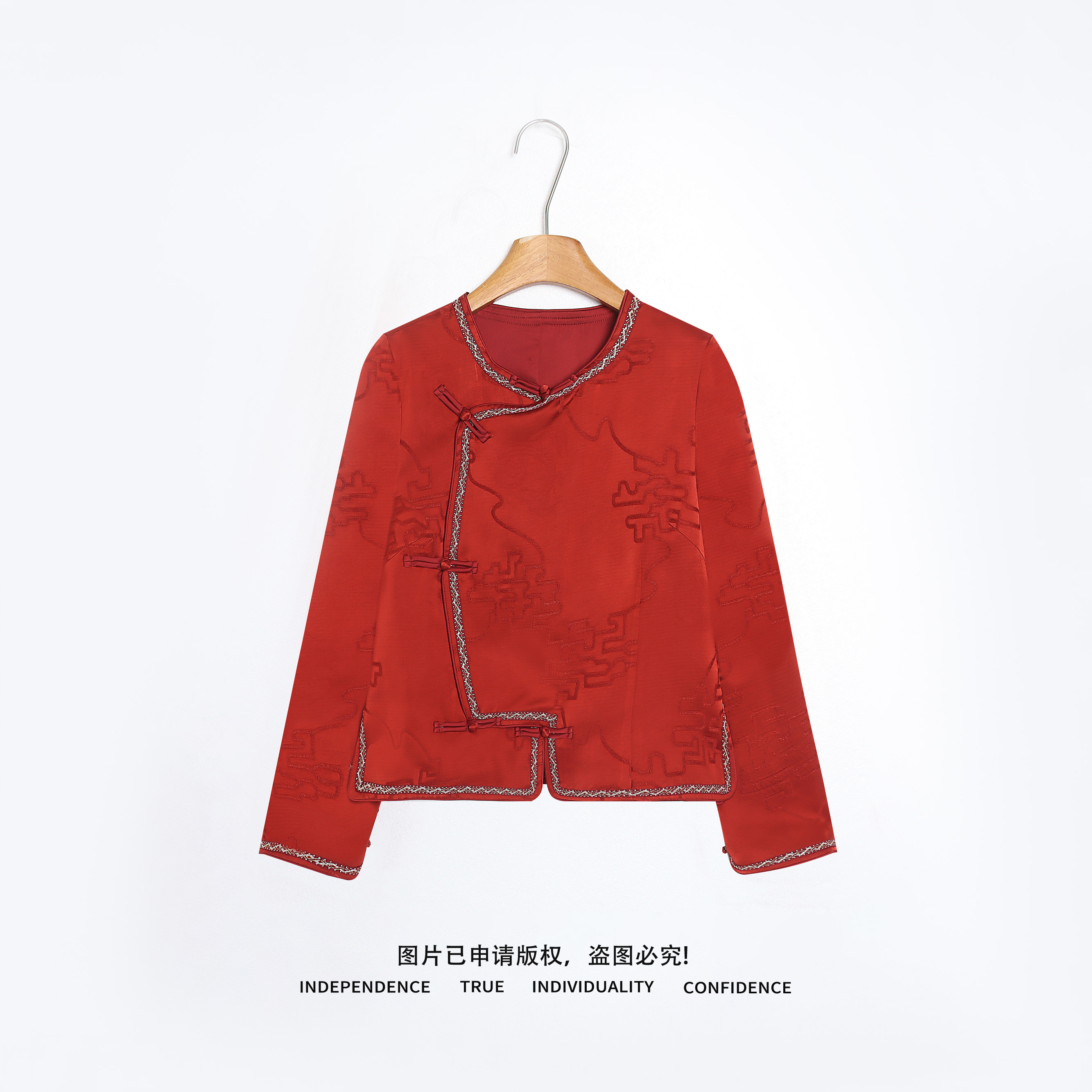 温温【红韵】新中式国风提花盘扣显瘦上衣圆领冬季加厚衬衫 474833