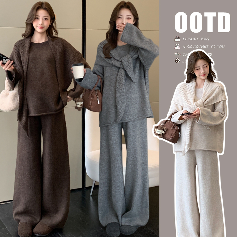 孕妇装秋冬季新款慵懒风套装时尚休闲韩版三角巾毛衣阔腿裤三件套