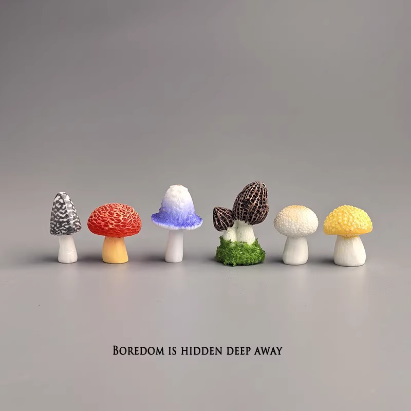 无聊了，摆几个红伞伞小蘑菇治愈电脑桌面工位办公桌小摆件装饰品