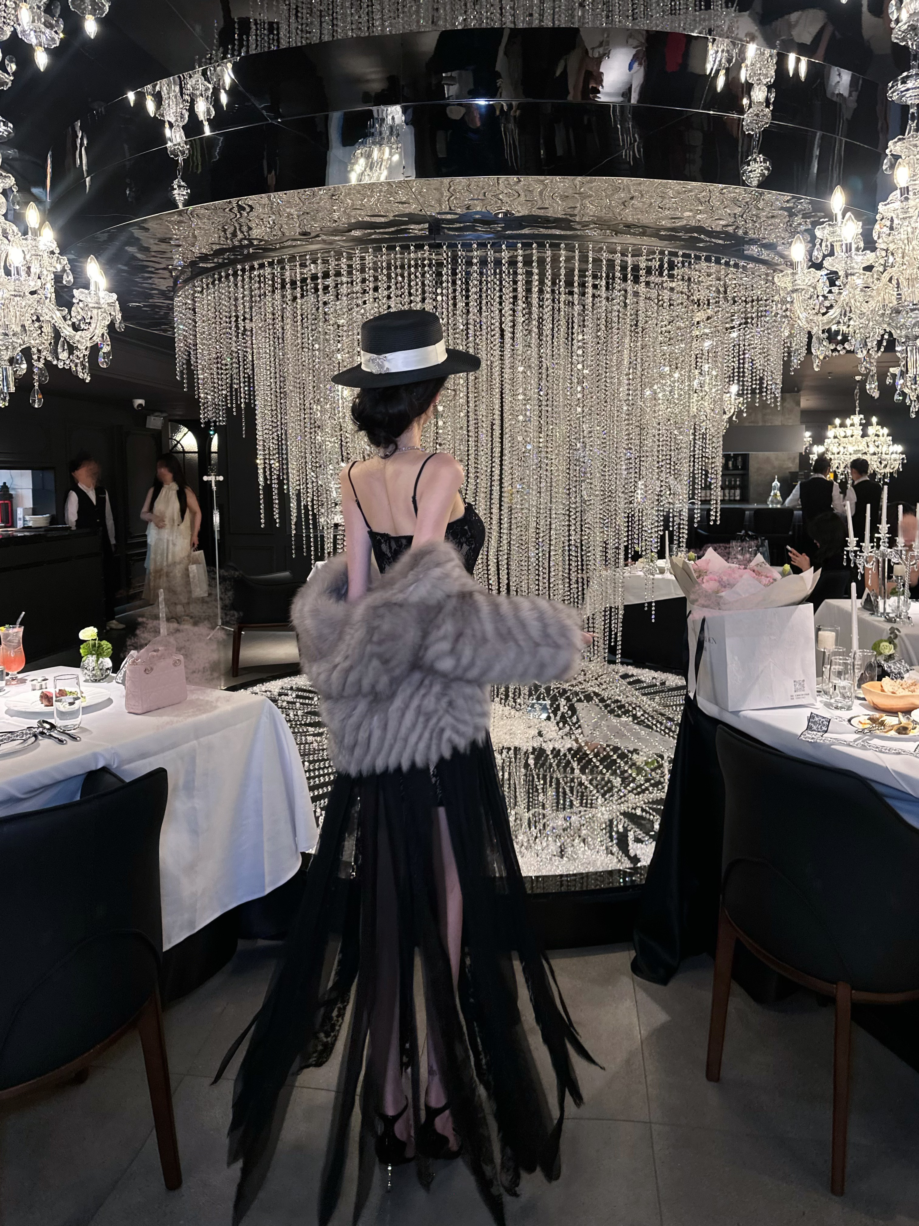 【雅乔定制】维港午夜 轻奢亮片蕾丝黑色吊带连衣裙DYYK-25042392