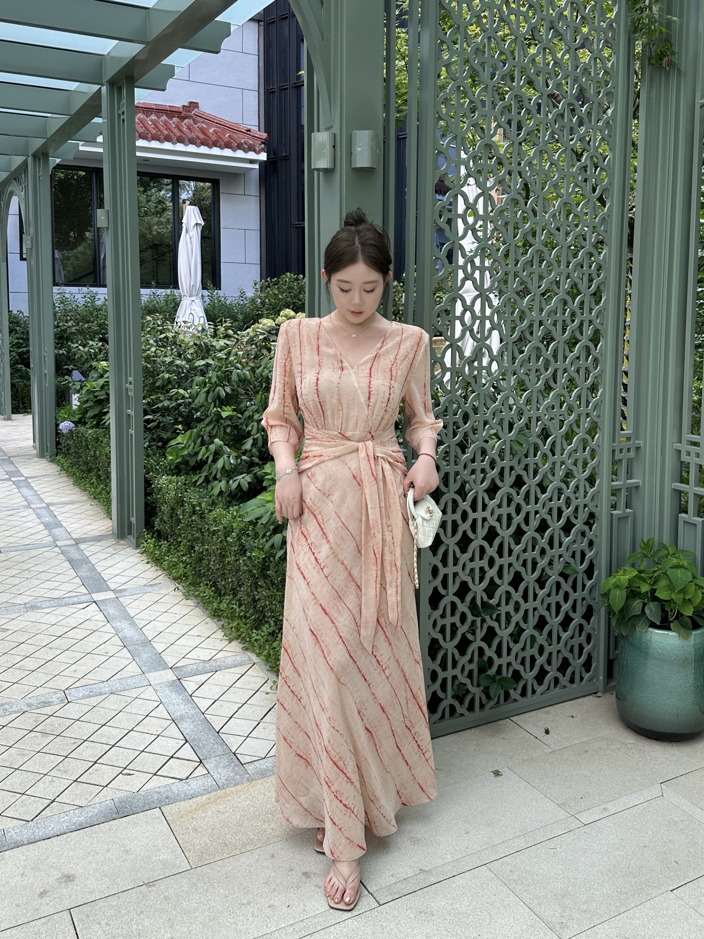 琪琪怪怪大码女装D17366QQ【温柔风】高腰显瘦中长款中袖绑带连衣裙