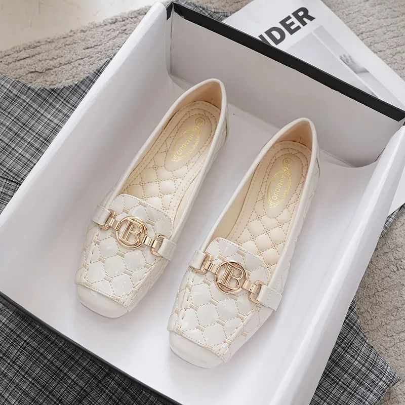 2025爆款豆豆鞋女金属扣牛筋底防滑一脚蹬懒人鞋国风刺绣春季单鞋