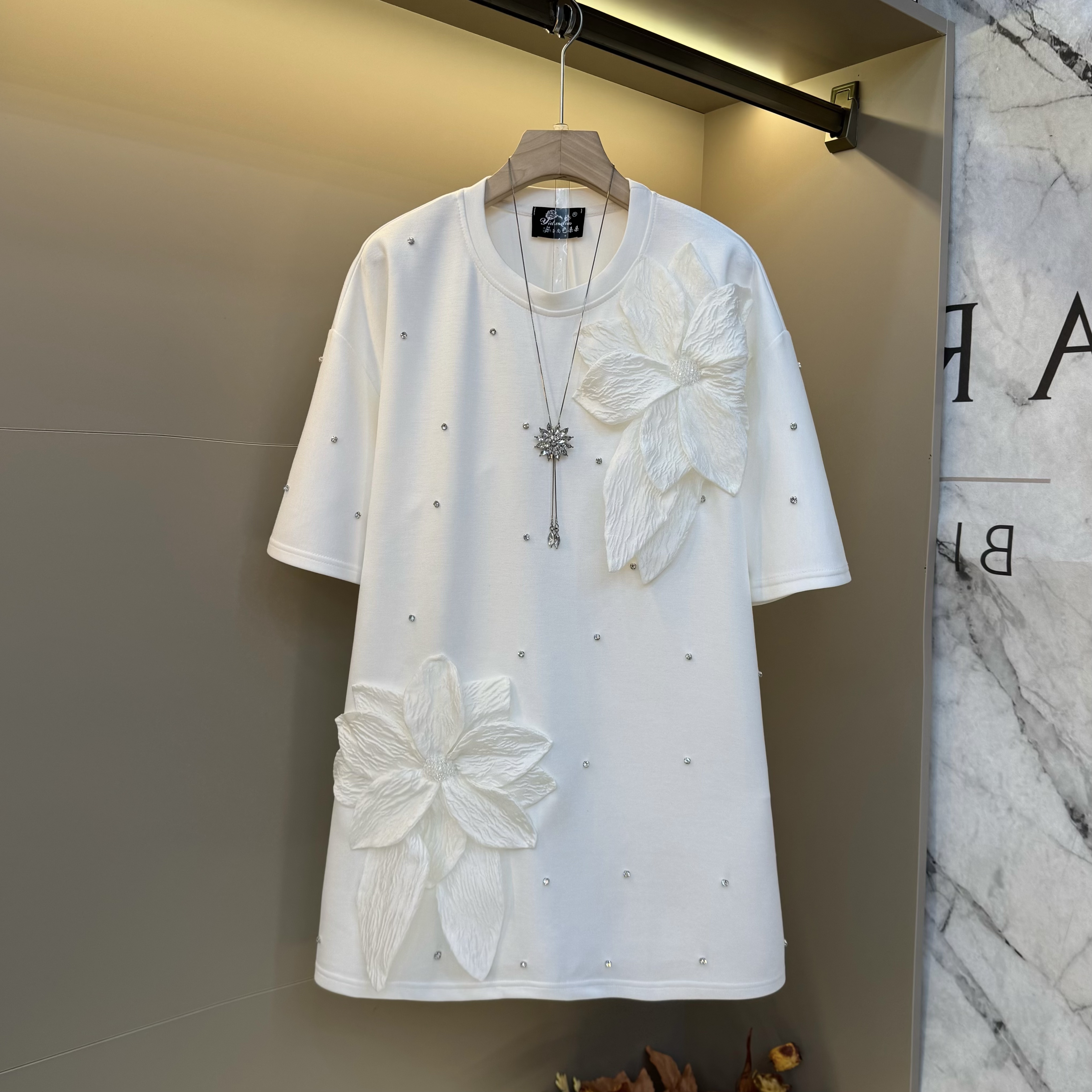 2025气质温柔超大花朵满钻休闲大衫百搭宽松洋气设计上衣85251