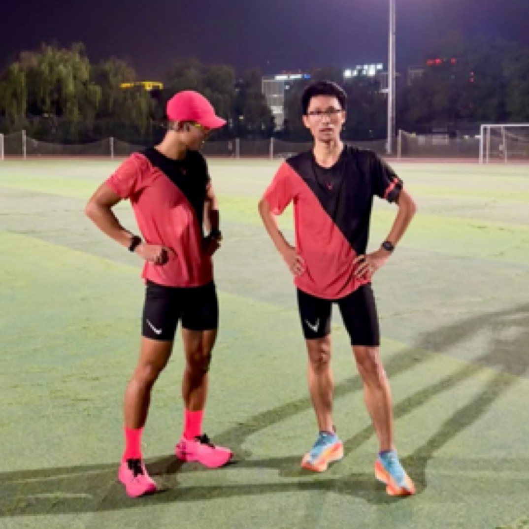 跟上羚羊速干T恤透气跑步男女轻便短袖上衣训练服吸湿户外长跑