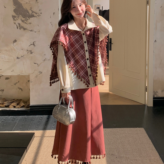 设计假两件流苏披肩打底衬衫显瘦气质半身裙两件套连衣裙女秋新款