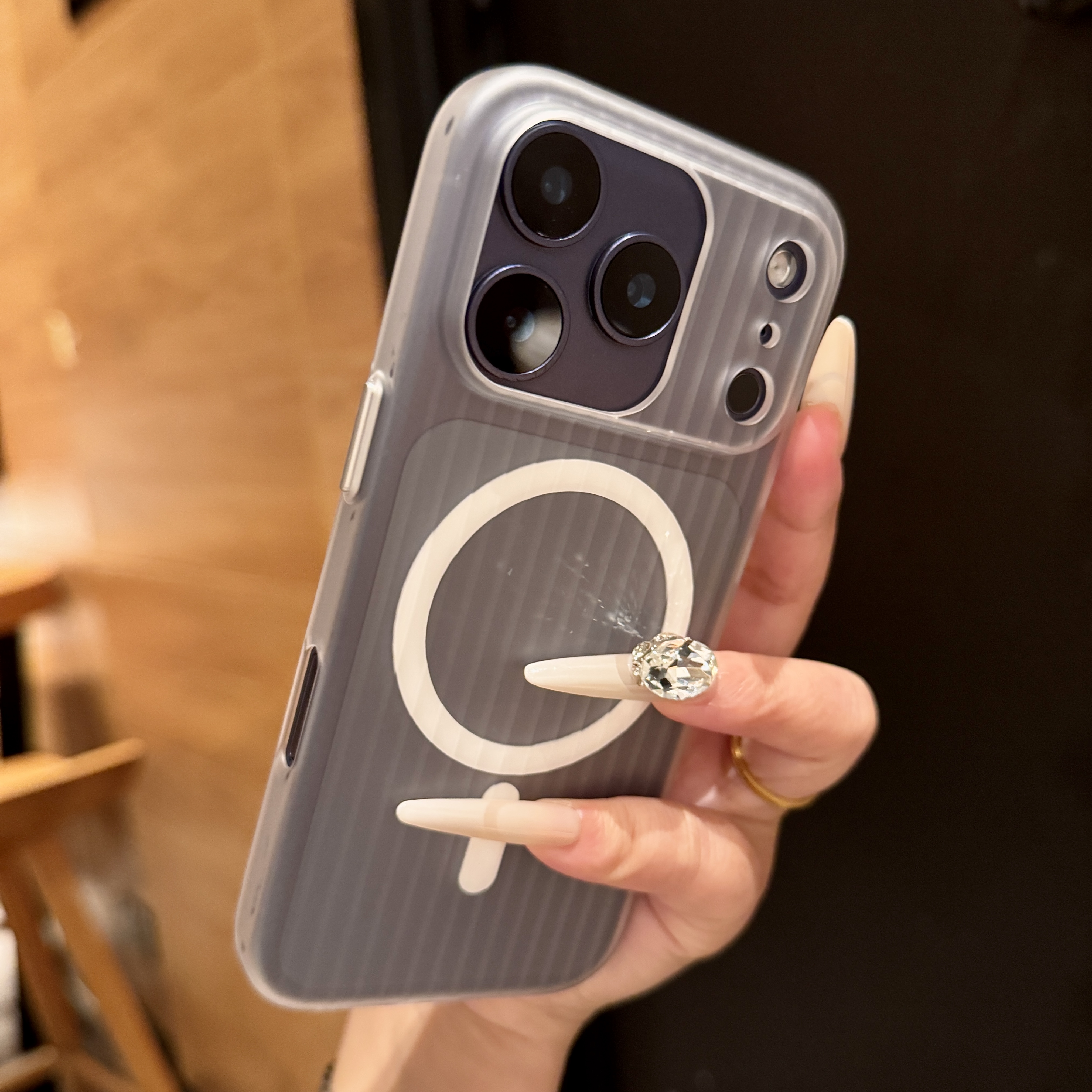 瓦楞条纹磨砂磁吸pc硬壳适用iPhone17pro手机壳苹果16/15