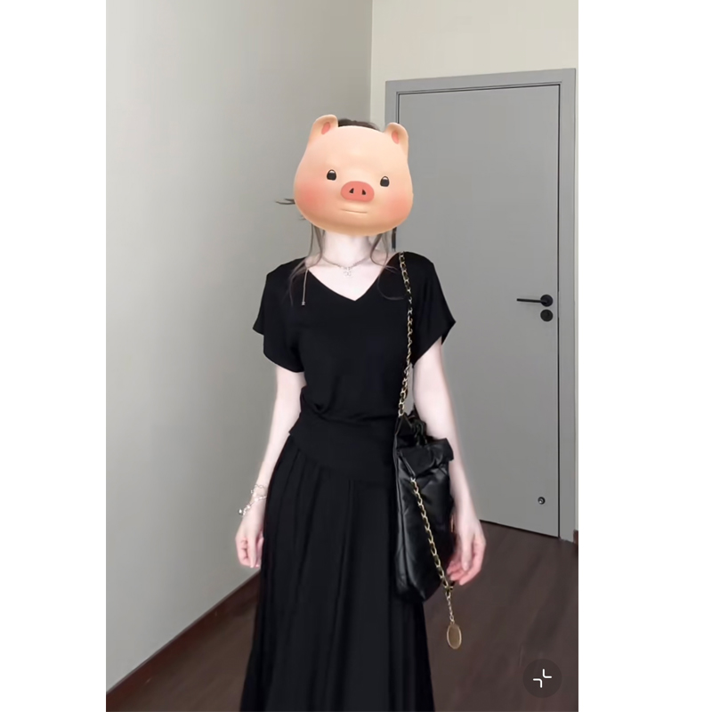 大码【时髦主义】夏季法式V领短袖上衣高腰垂感大摆半身裙两件套裙