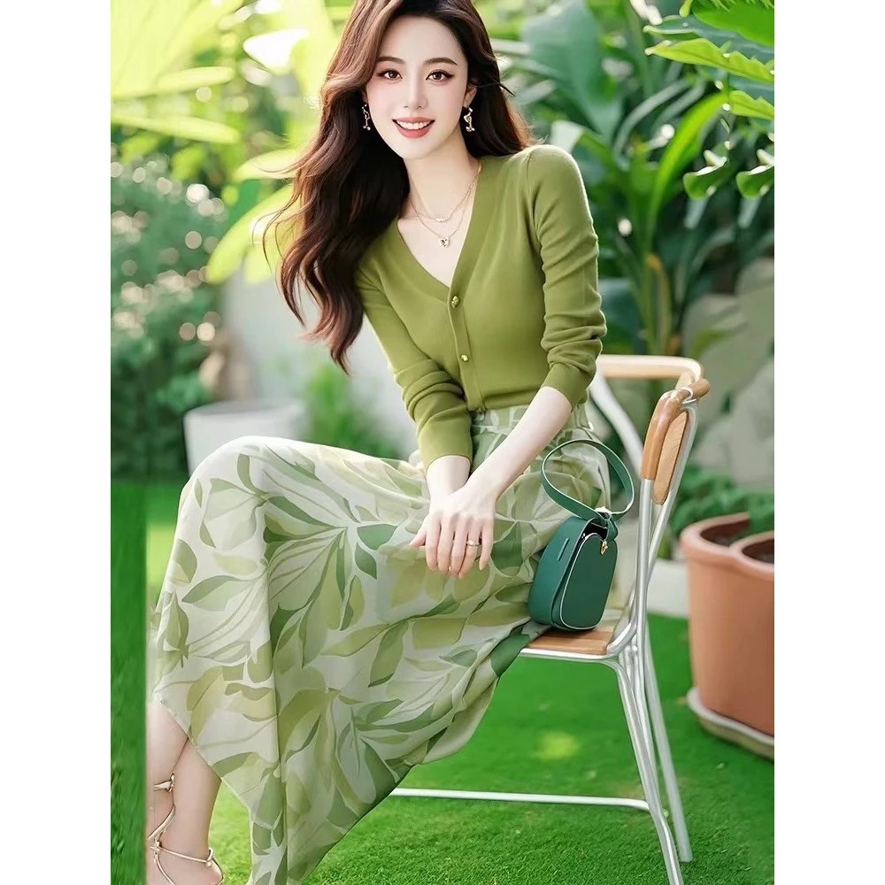 早秋穿搭2025韩风chic大方得体的职业独特绝美小裙子两件套装女装