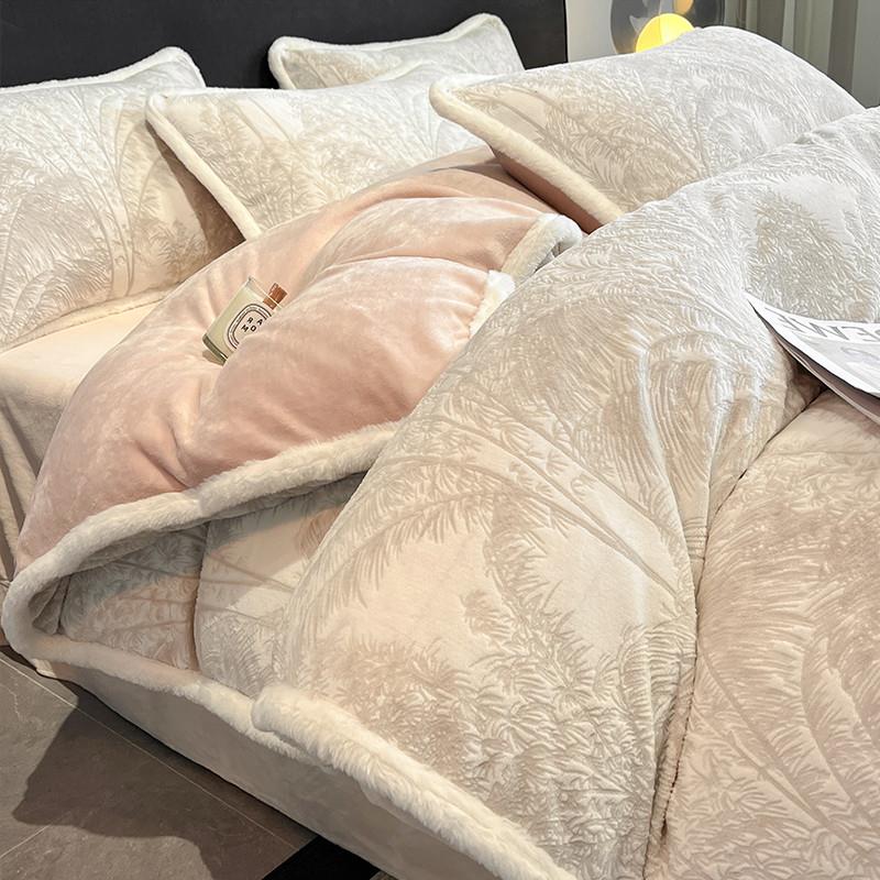 高档雕花绒床上四件套轻奢高级感牛奶绒床品加厚珊瑚绒面床单被套
