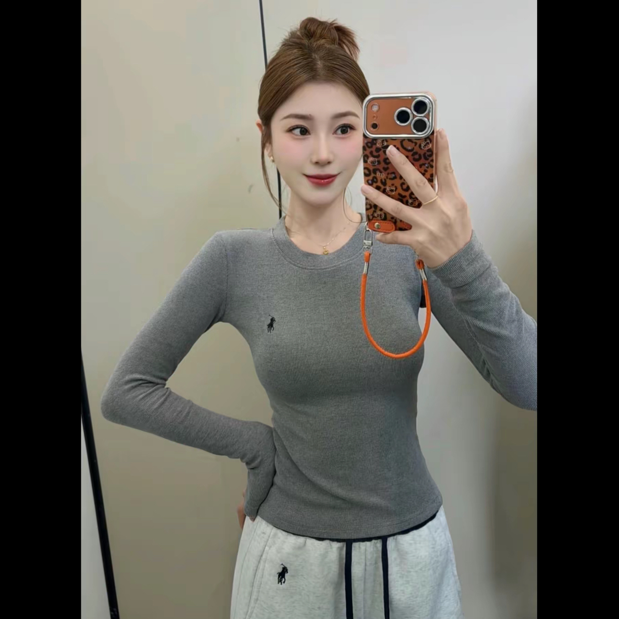 【双面慕斯绒】打底衫女款爆款2025新款内搭长袖小马刺绣印花秋冬T
