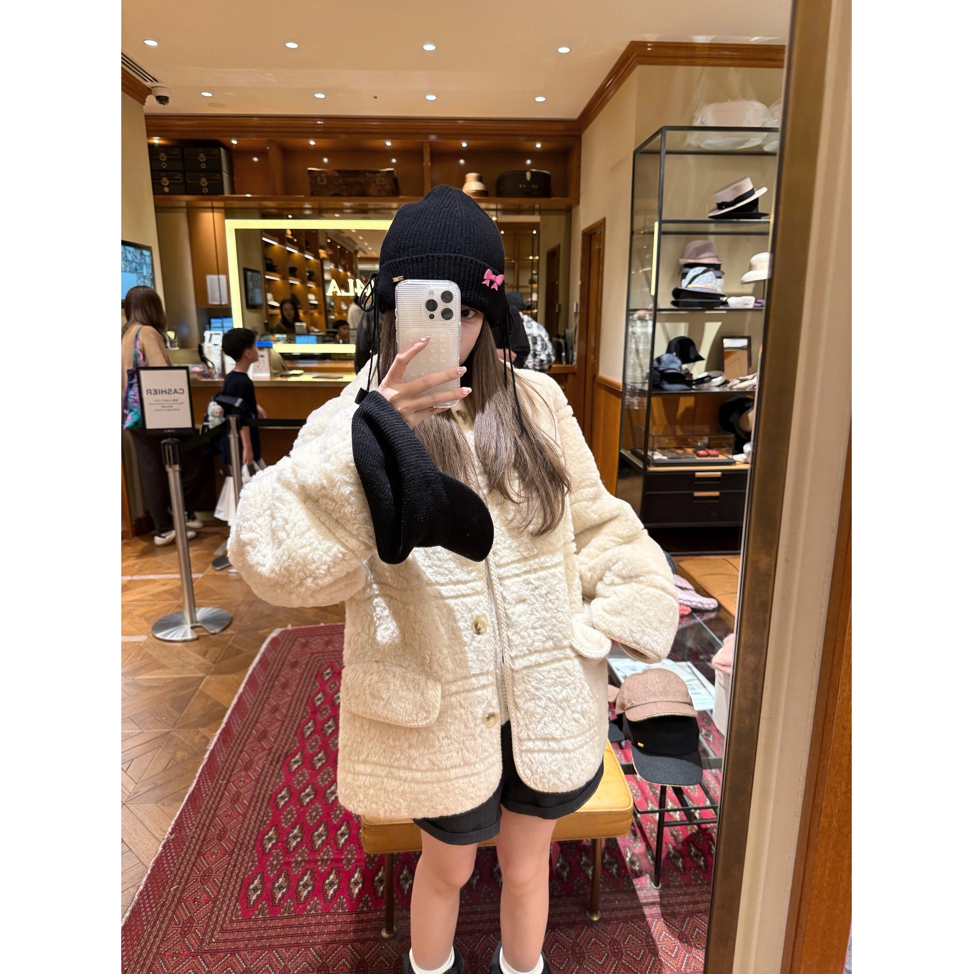 秋冬冬季短款外套加厚连帽羊羔毛外套女白色冬季加绒韩版休闲外套