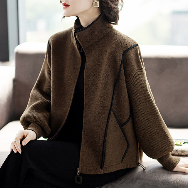 秋装时尚新款多岁外套中老年人女50春秋洋气夹克衫2025妈妈上衣服