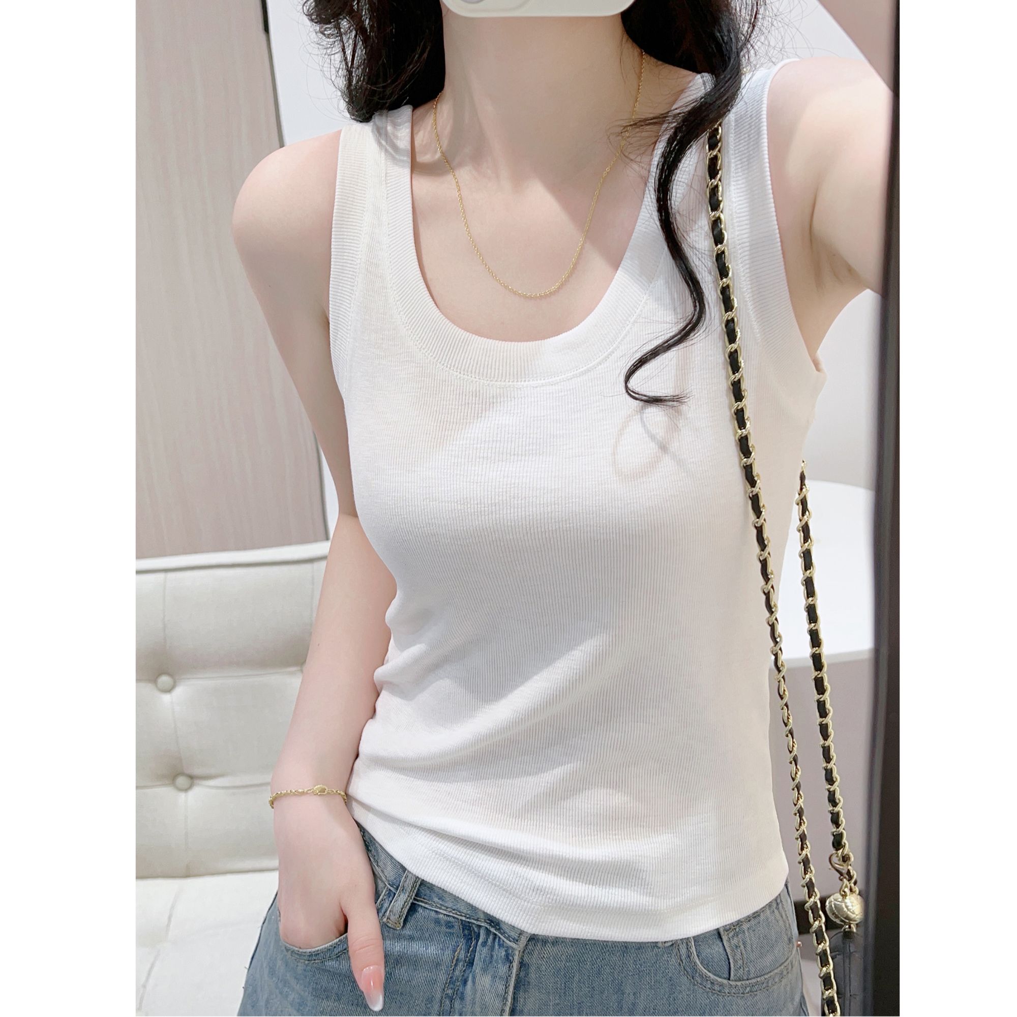 欧货白色遮副乳螺纹棉吊带女内搭背心U领弹力修身百搭上衣秋冬ins