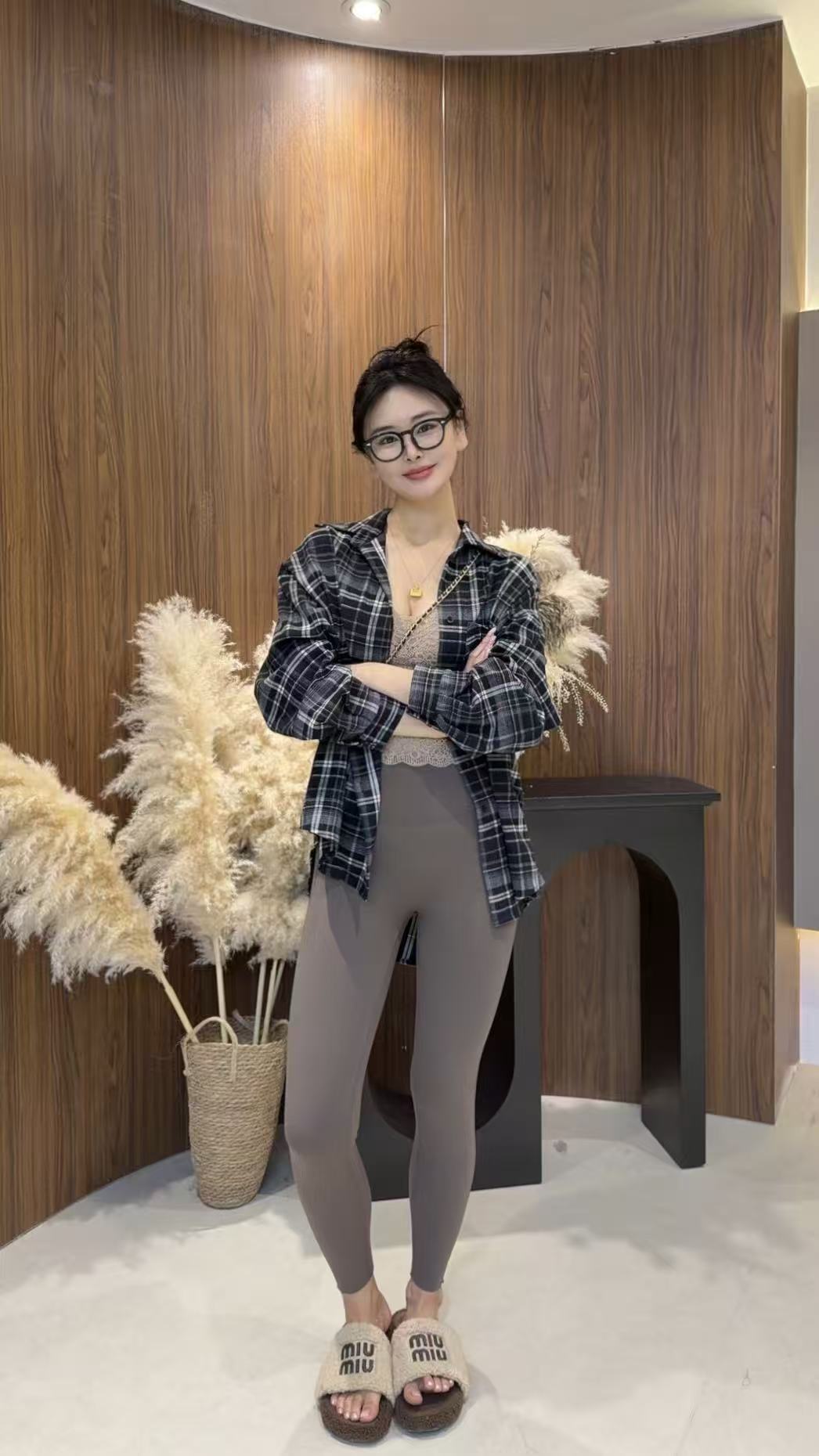 【好看专属】UA韩版格调格子衬衫18058