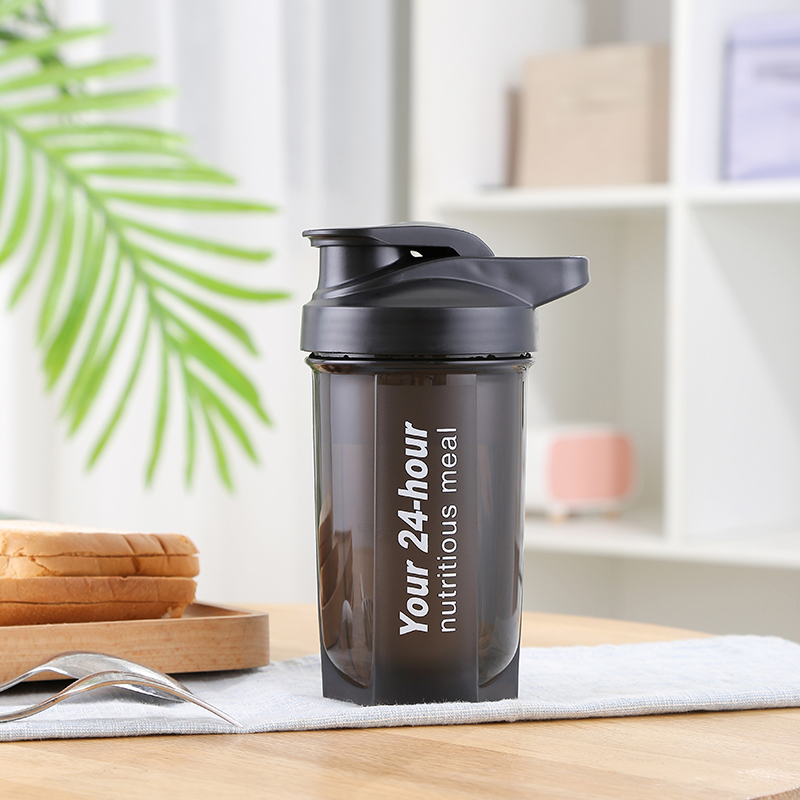 男摇摇杯女蛋白粉代餐奶昔搅拌杯健身运动水杯刻度日常实用小用品