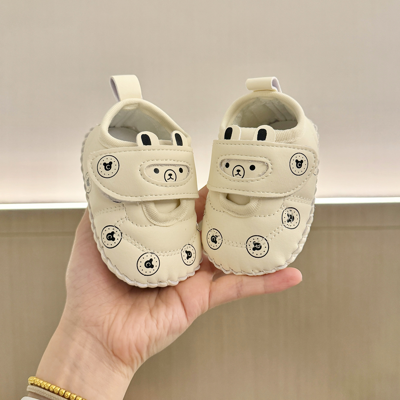 春秋婴儿鞋男女3-6-8-9-12月防滑软胶底鞋0一1周岁宝宝卡通学步鞋