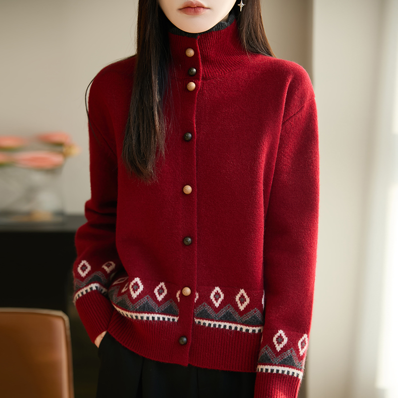 春秋大码洋气红色翻领毛衣外套女士宽松复古百搭秋冬短款针织开衫