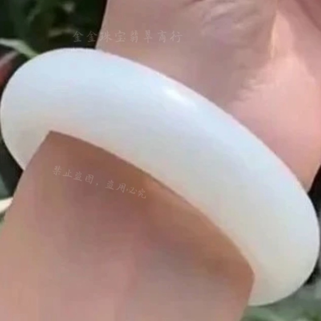 天然珍藏和田玉手镯羊脂白玉镯新疆高级A正品送礼带证（多样发一）