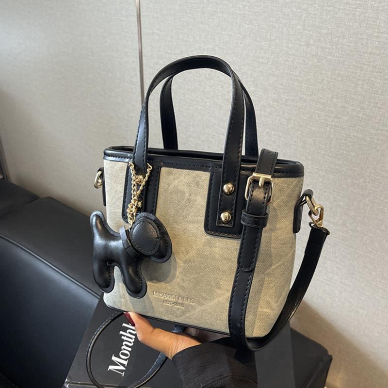 新款包包女2024年爆款水桶包秋冬小众设计单肩斜挎包高级感手提包