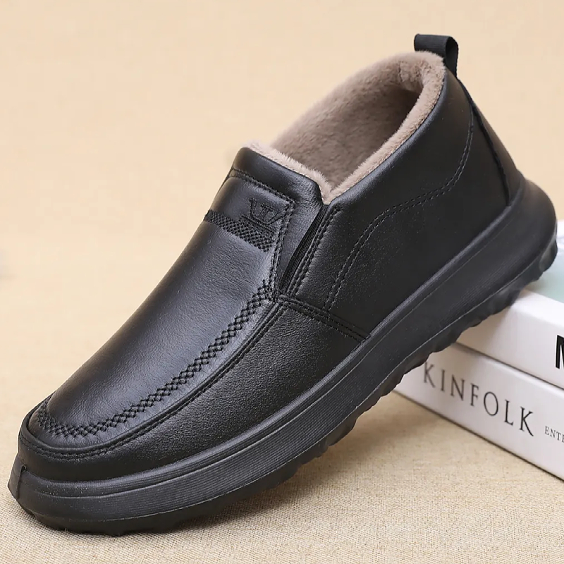 冬季老北京布鞋男棉鞋加绒保暖老人休闲皮鞋软底防滑中老年爸爸鞋