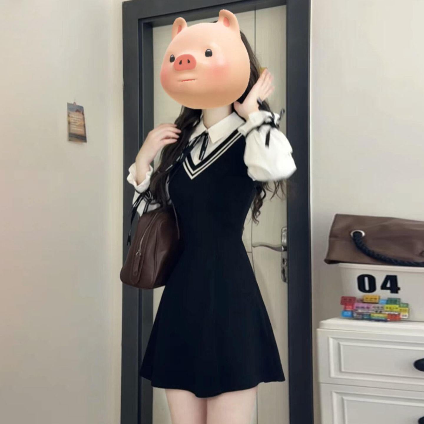 法式赫本风黑色假两件衬衫连衣裙独特超好看气质收腰a字短裙25秋