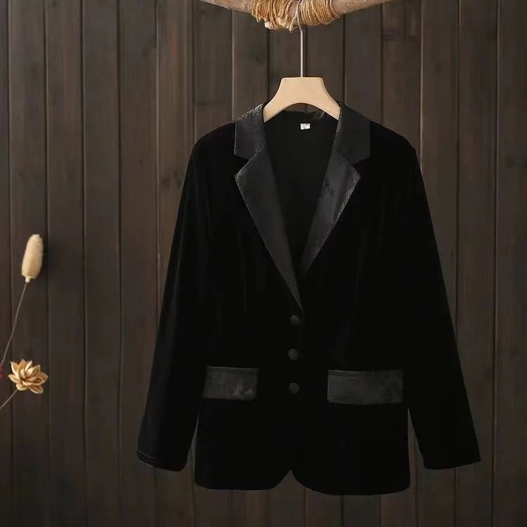 （小曼推荐）8893-新款时尚翻领提花三扣西服