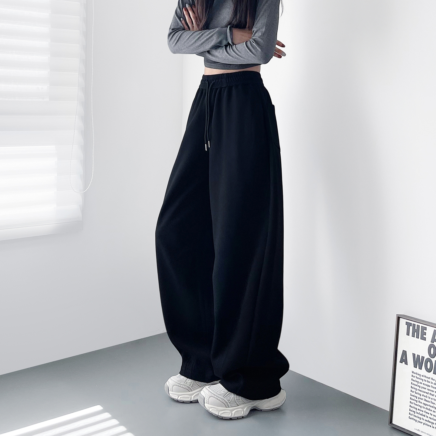 大码宽松运动阔腿香蕉裤女秋季新款胖mm显瘦慵懒风休闲阔腿弯刀裤