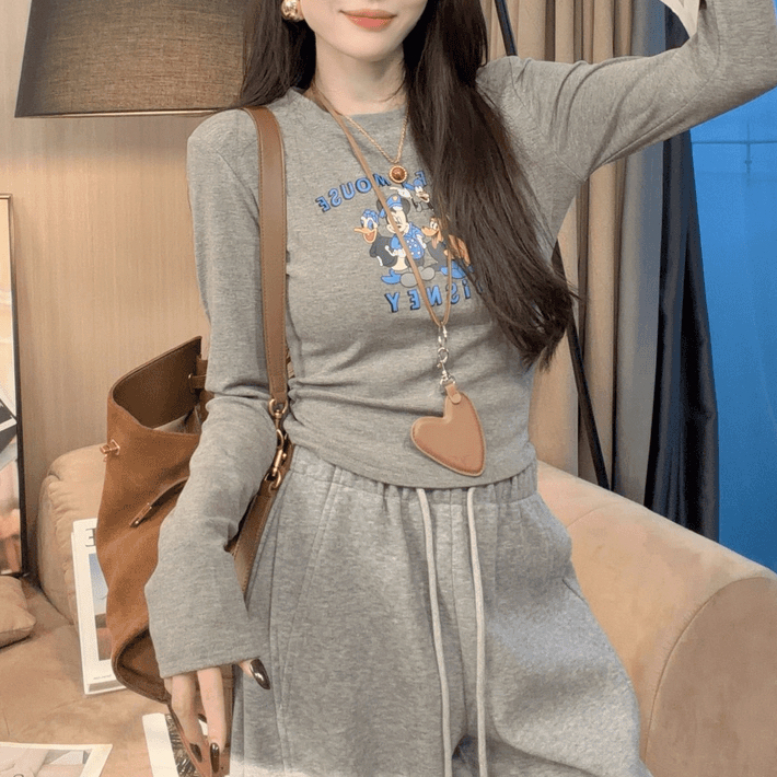 复古港风3D圆领长袖印花T恤女2025新款秋冬百搭短款小众内搭上衣