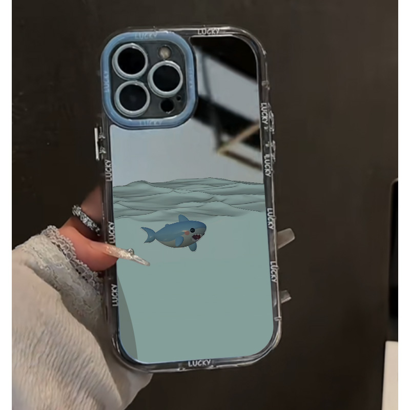 BANCA镜面奶油壳蓝色小鲨鱼适用苹果16/15手机壳华为OPPO小米VIVO