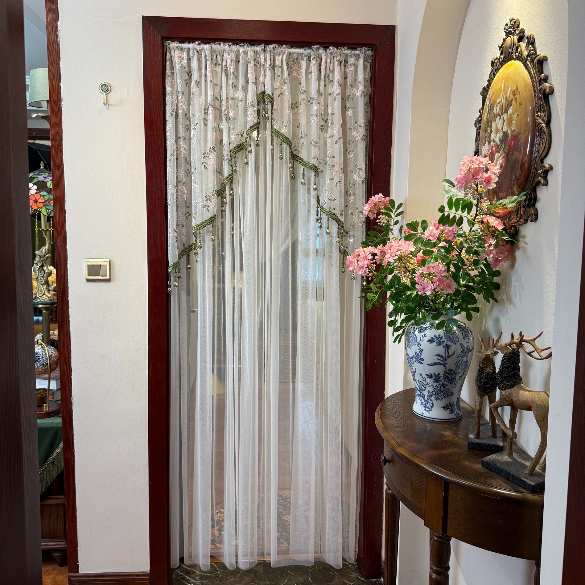 绿屿花痕高定刺绣吊珠双层长门帘家用免打孔卧室氛围感隔断纱帘