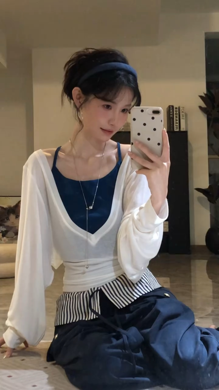 2025新款设计感吊带背心加宽松长袖罩衫配藏蓝拼接条纹直筒阔腿裤