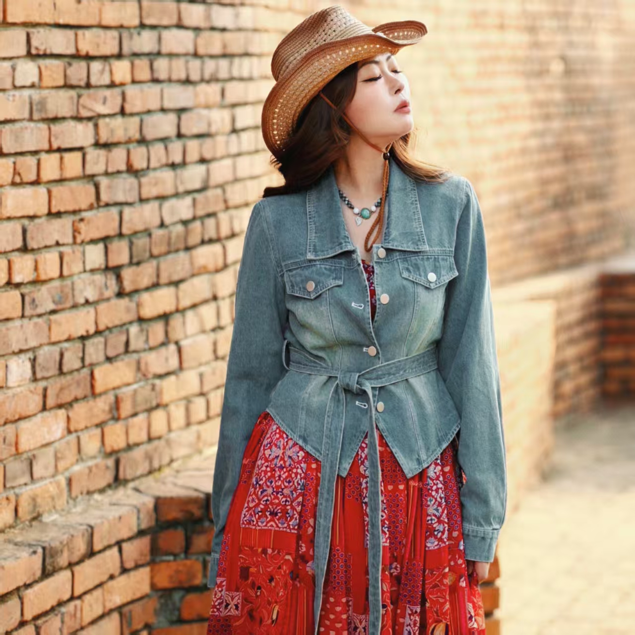 【董艺旅行穿搭】劳拉·牛仔外套复古酷感长袖上衣新疆西藏内蒙旅行