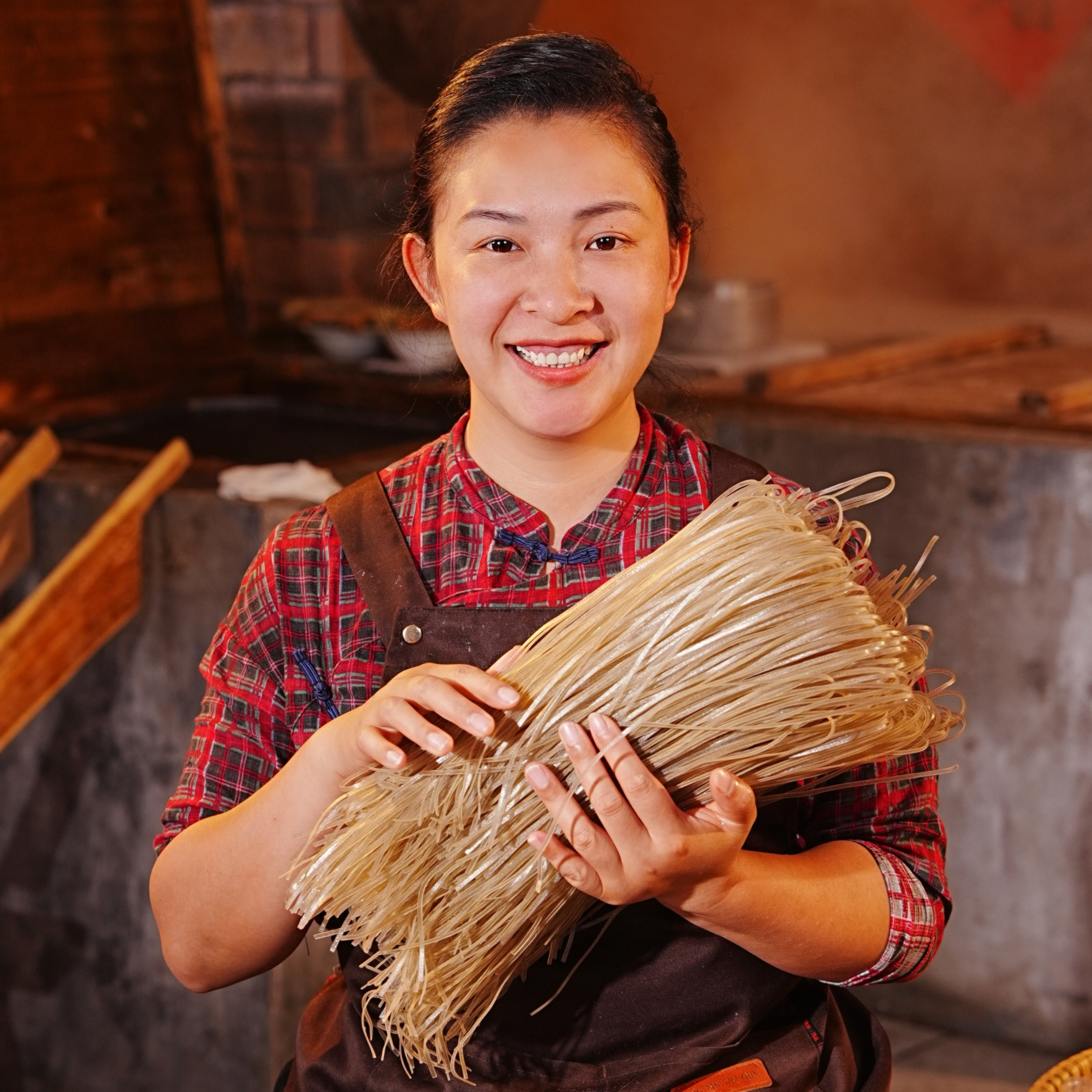 【细粉/宽粉/】农家古法制作纯粉条正宗100%纯健康食品