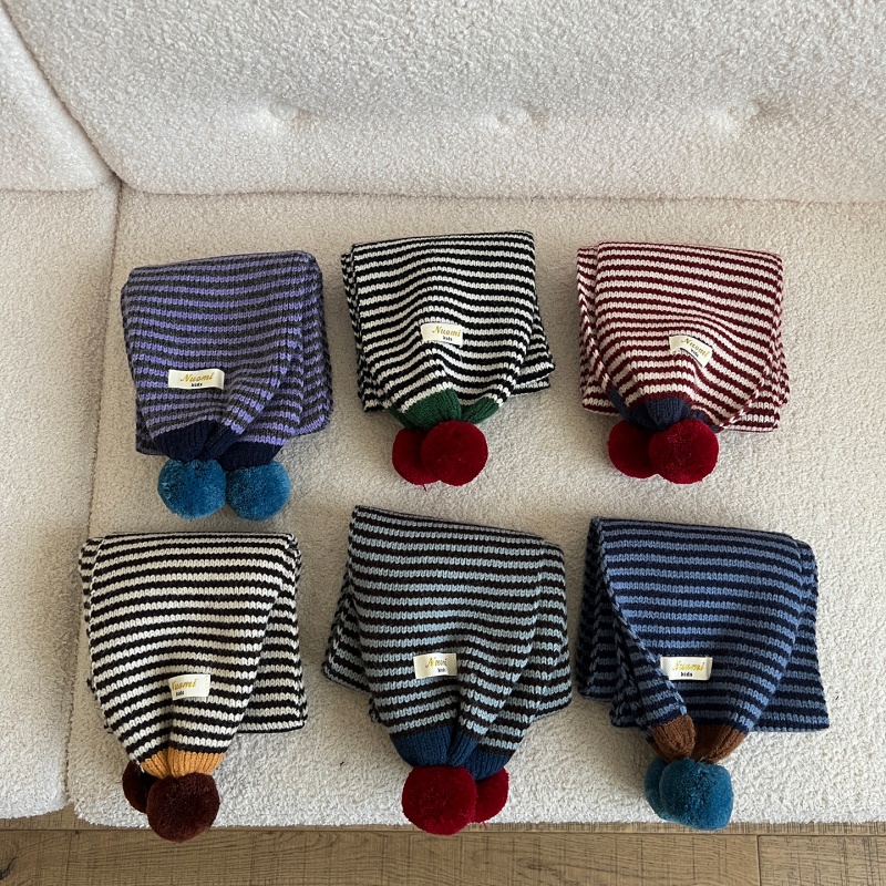 儿童针织围巾ins韩国洋气条纹毛球秋冬保暖男童女童宝宝围巾围脖