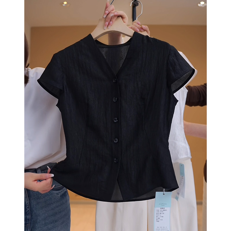 黑色显瘦短袖衬衫女2025年夏季新款时髦洋气洋气体恤收腰修身上衣
