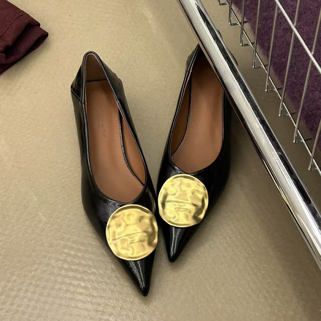 2025秋季浅口低跟漆皮细跟金属女士高跟单鞋防滑百搭尖头黑色女鞋