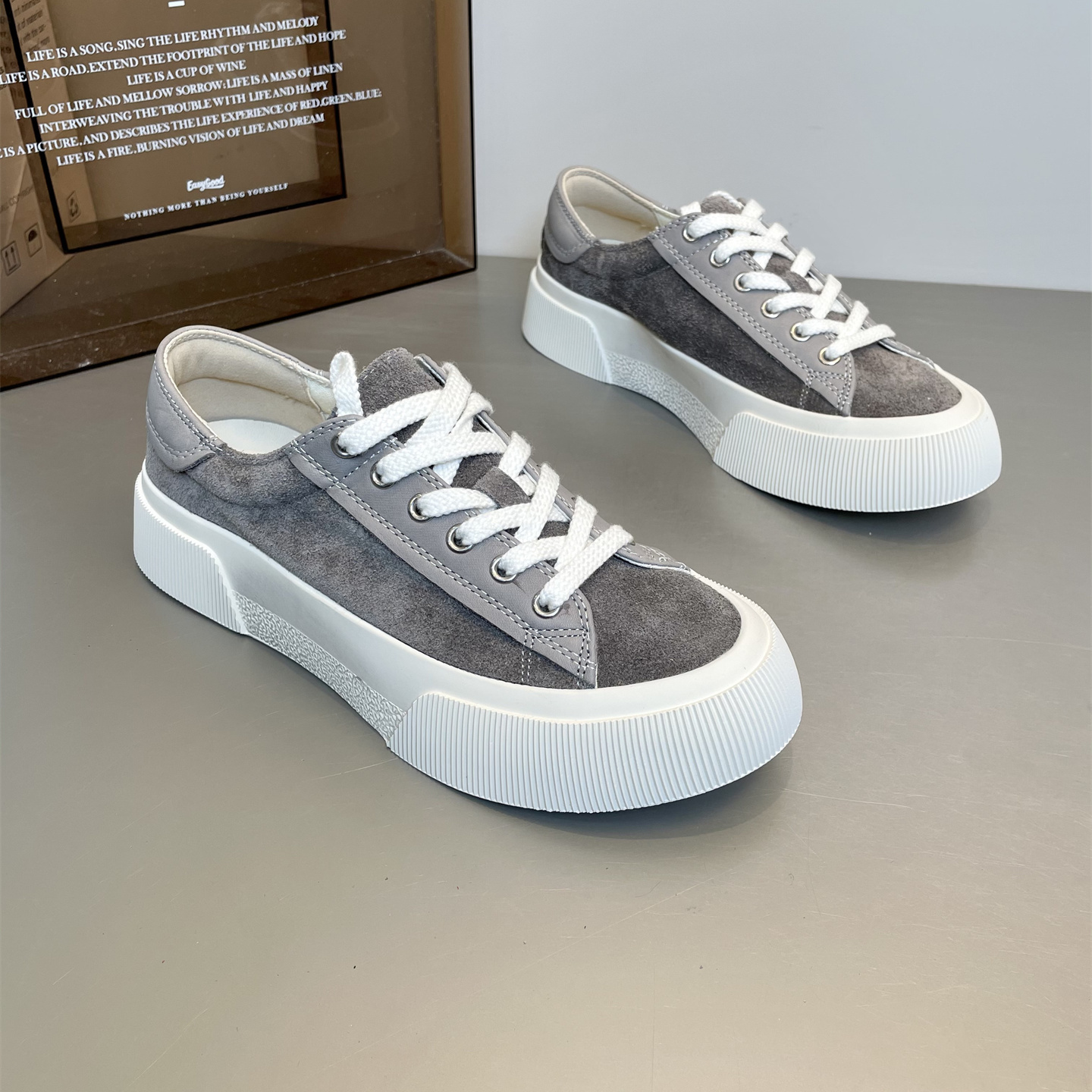 SGIRL TWTW厚底系带小白鞋女潮2025新款复古做旧百搭休闲饼干板鞋