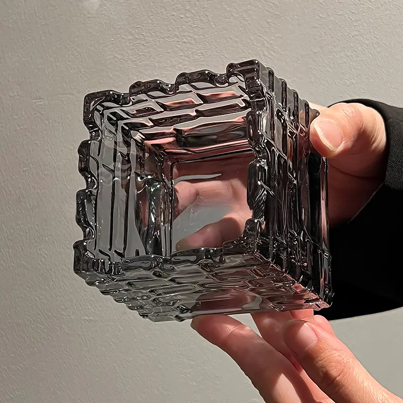 ins高级城堡烟灰缸轻奢家用客厅摆件创意玻璃防飞烟缸办公室