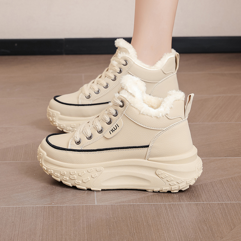 跃步品牌厚底加绒中帮秋季新款女休闲皮面运动休闲鞋时尚单鞋女鞋