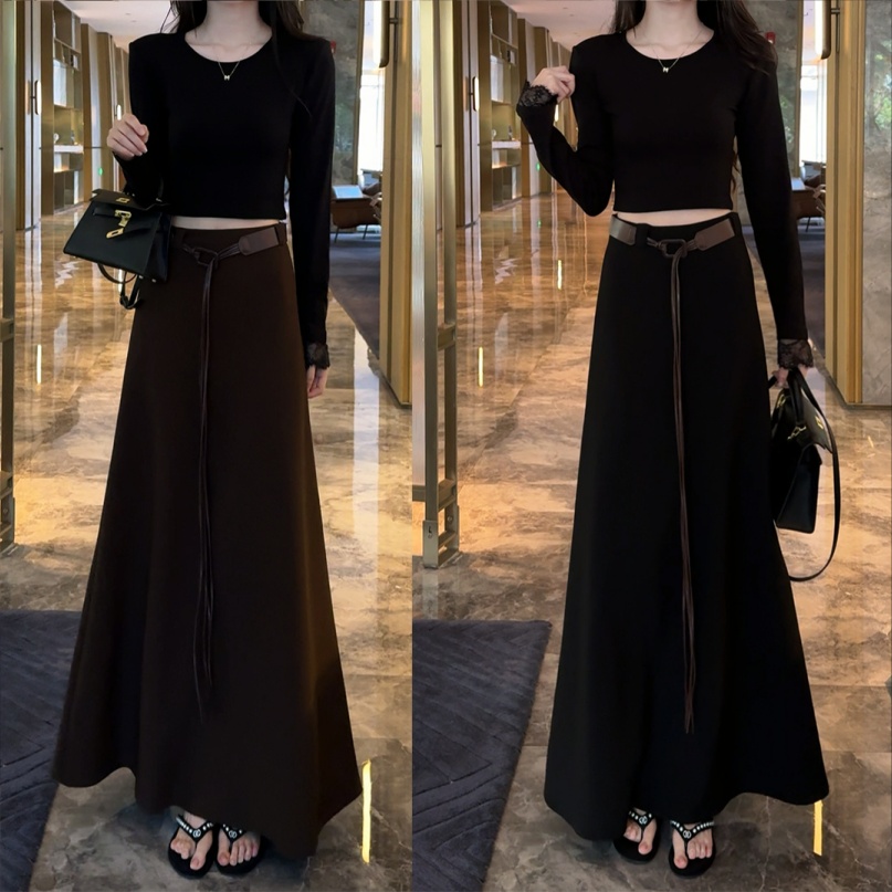 秋季气质百搭高腰显瘦半身裙+显瘦后背镂空蕾丝拼接短款上衣套装