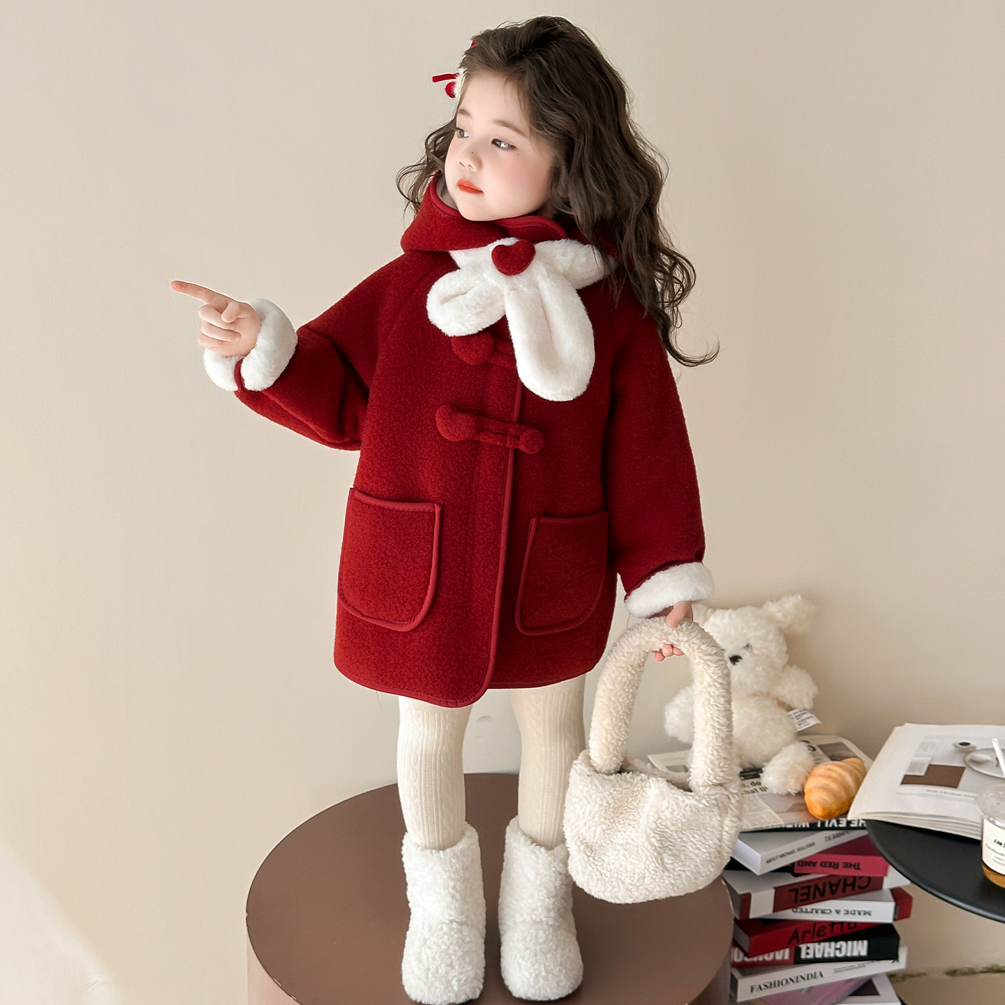 女童中长款毛呢大衣2025冬季新年装儿童冬装加绒红色呢子围脖外套
