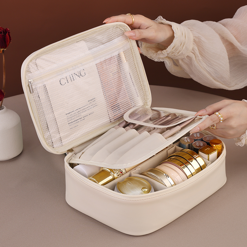 化妆包女大容量便携新款高端网红旅行化妆品包包洗漱包收纳袋女款