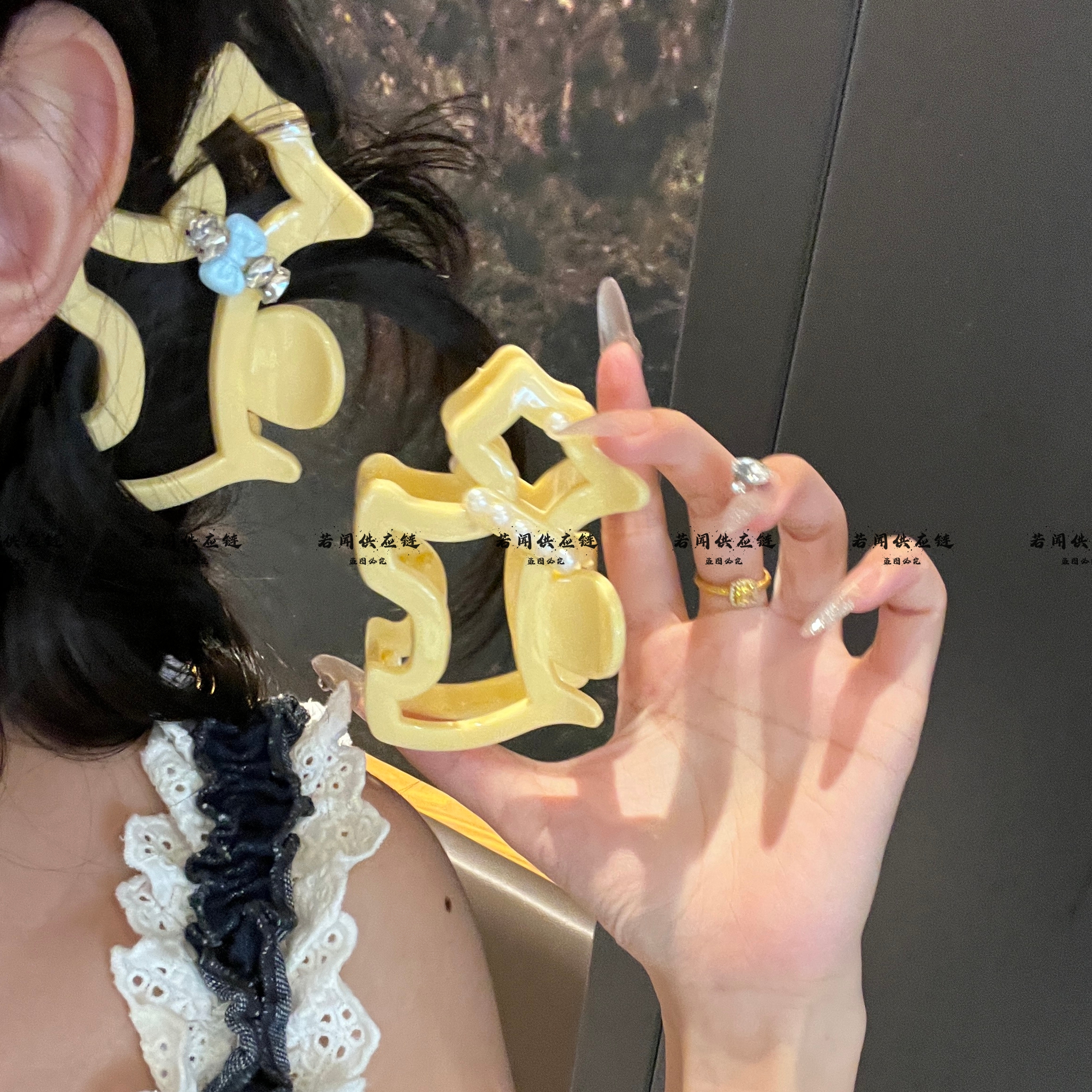 可爱奶油小狗珠珠抓夹女后脑勺盘发抓夹小号鲨鱼夹子发卡头饰夏天