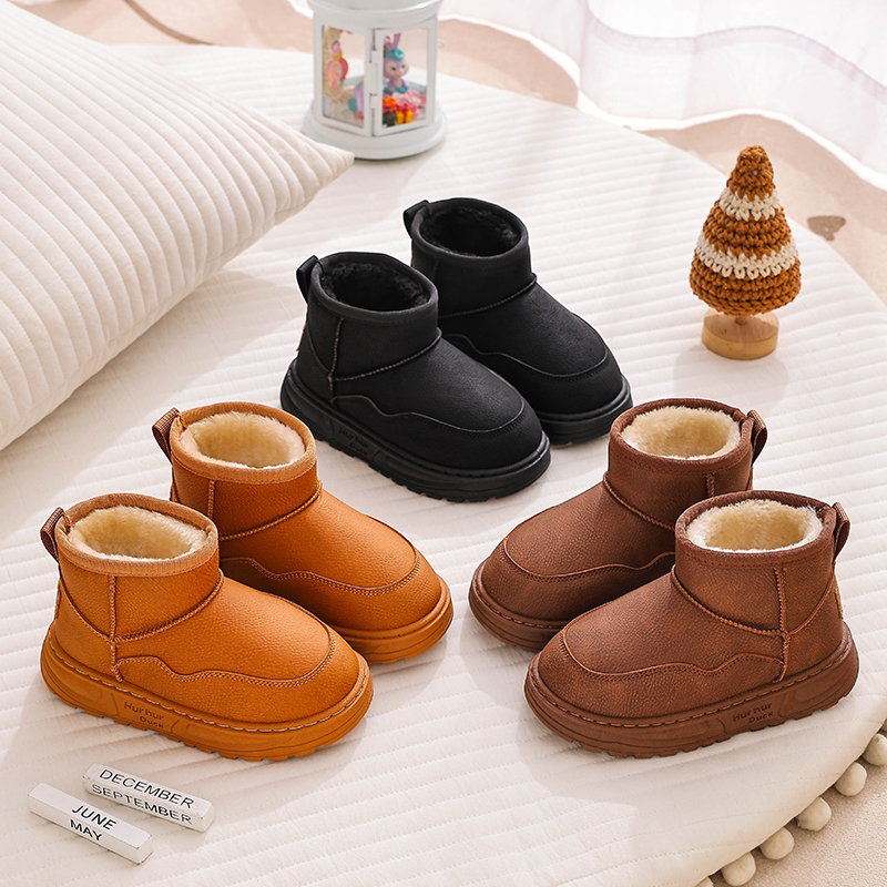 小黄鸭儿童雪地靴男童大棉靴2025冬季新款加绒保暖女童短靴宝宝鞋