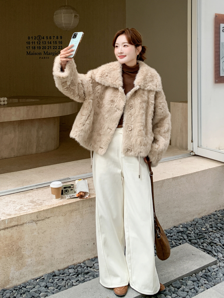 韩版羊羔毛绒短款外套女2025秋冬新款宽松翻领加厚皮毛一体小个子