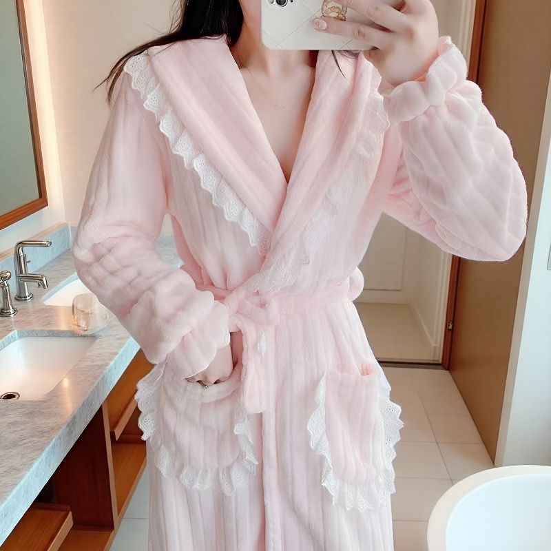 睡袍女冬长款加厚加绒法兰绒可爱珊瑚绒浴袍太太睡裙睡衣冬季yw