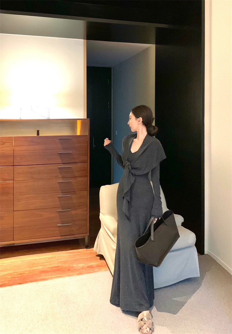 时髦~设计感辣妹显瘦修身T恤冬季气质韩版连衣裙秋冬+披肩#22607